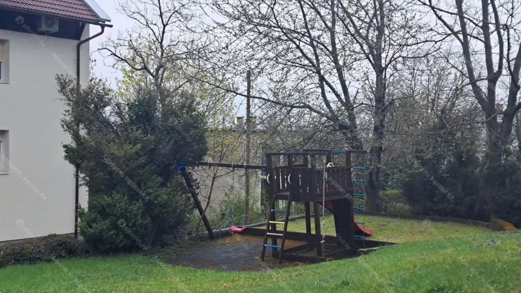 Kiadó albérlet 790000 Ft/hó áron: Budapest, II. kerület  Felső Zöldmáli út. Mérete: 185 nm, 3 szobás | Alberlet.hu - 6709052