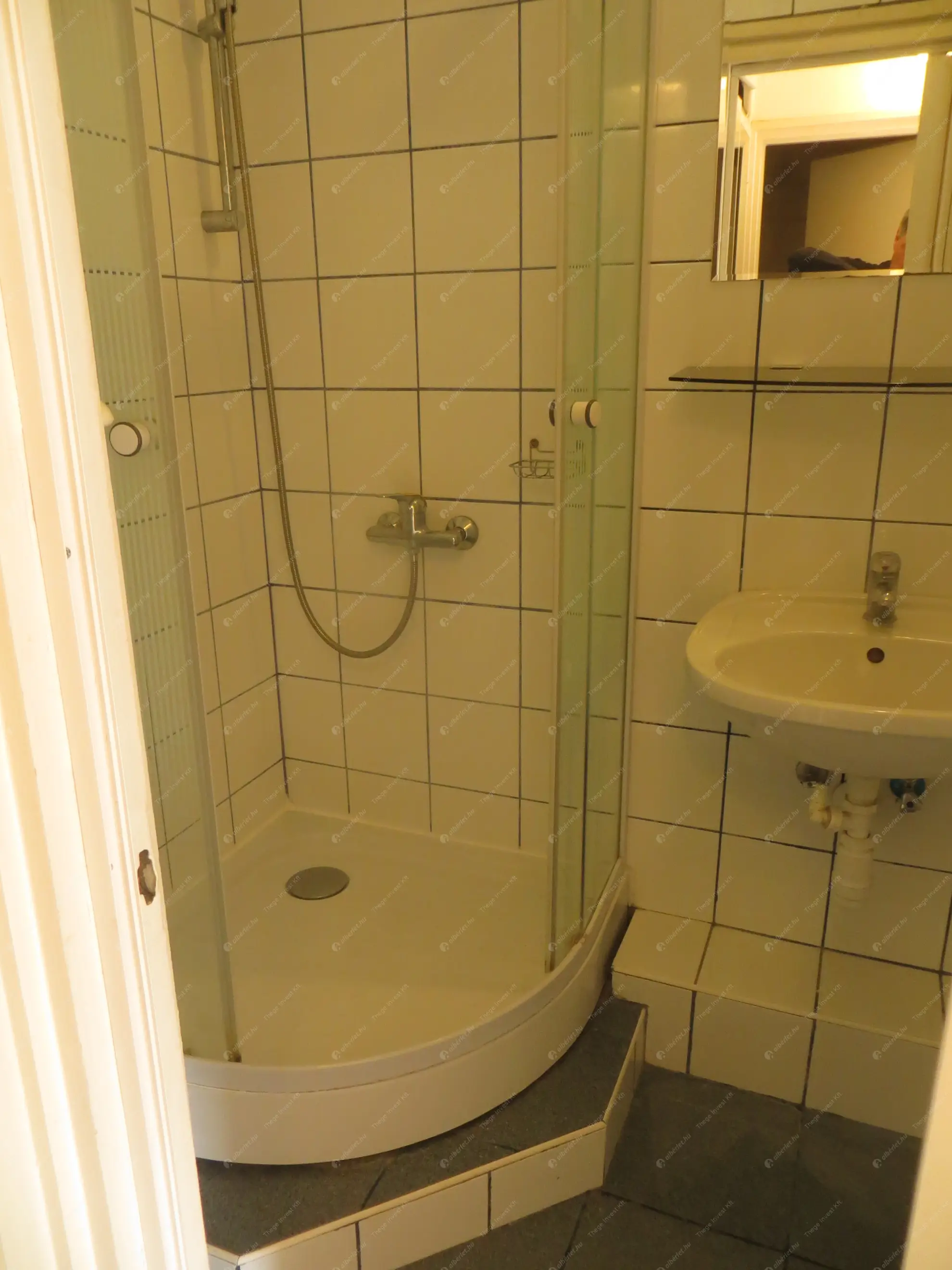 Kiadó albérlet 260000 Ft/hó áron: Budapest, II. kerület  Felső Zöldmáli út. Mérete: 64 nm, 3 szobás | Alberlet.hu - 6586132