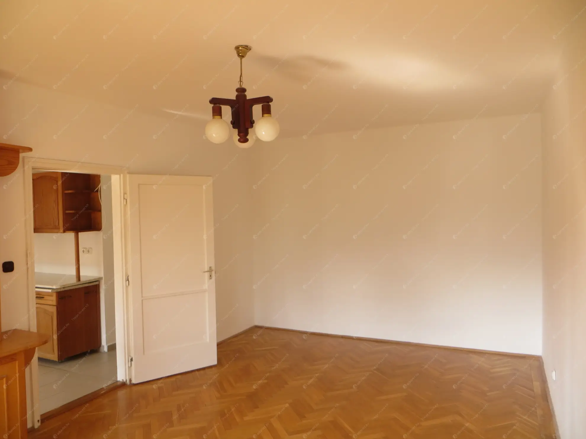 Kiadó albérlet 260000 Ft/hó áron: Budapest, II. kerület  Felső Zöldmáli út. Mérete: 64 nm, 3 szobás | Alberlet.hu - 6586134