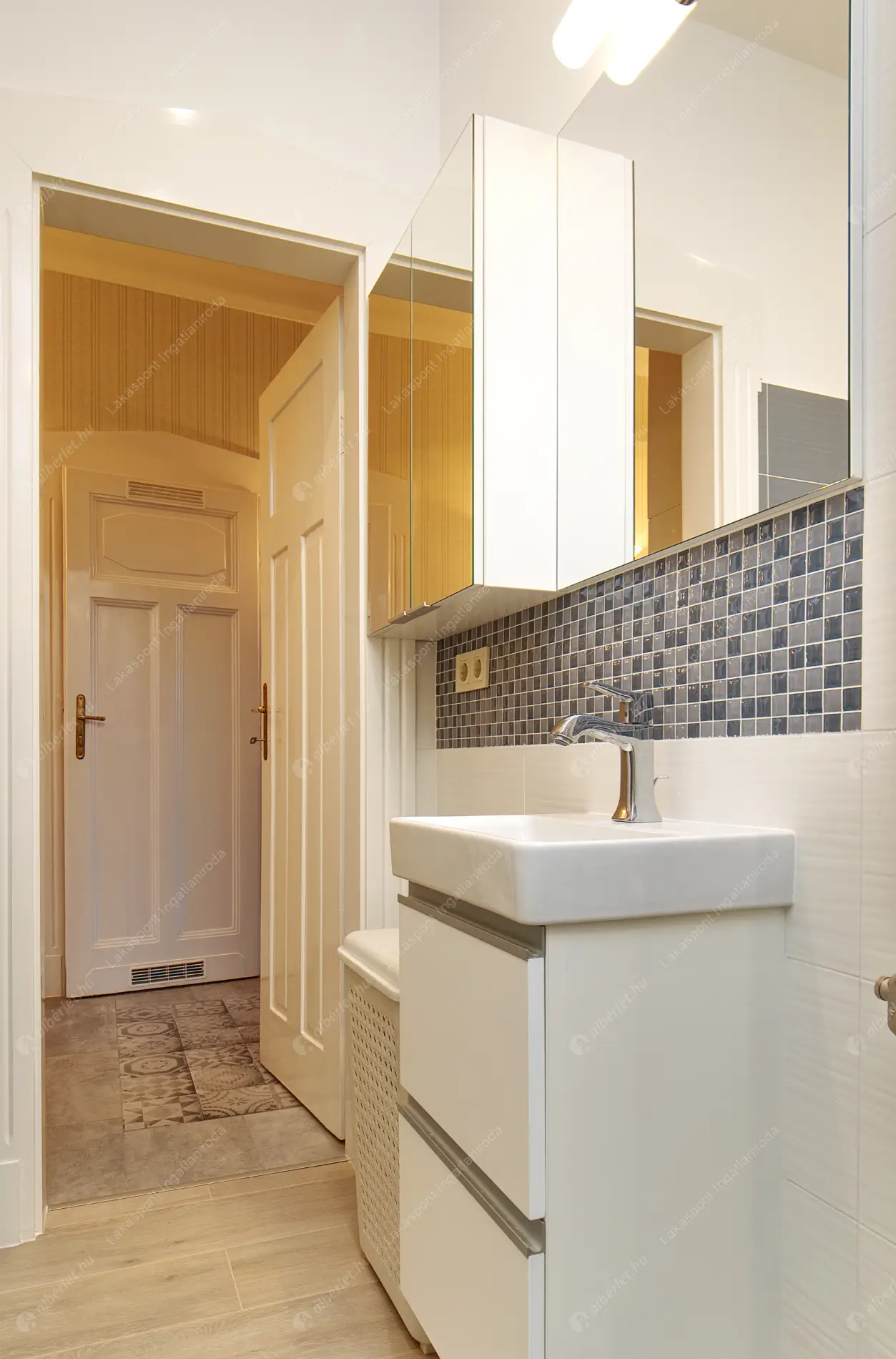 Kiadó albérlet 420000 Ft/hó áron: Budapest, II. kerület  Fény utca. Mérete: 102 nm, 3 szobás | Alberlet.hu - 6607847