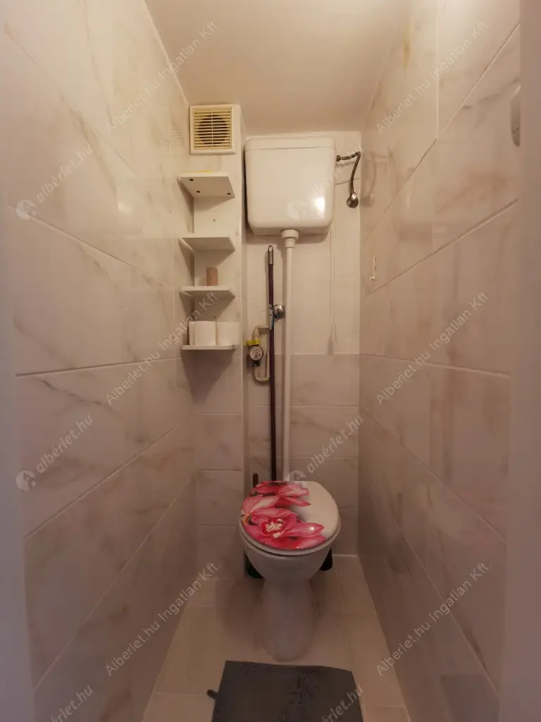 Kiadó albérlet 300000 Ft/hó áron: Budapest, II. kerület  Fenyves lejtő. Mérete: 54 nm, 2 szobás | Alberlet.hu - 6576700