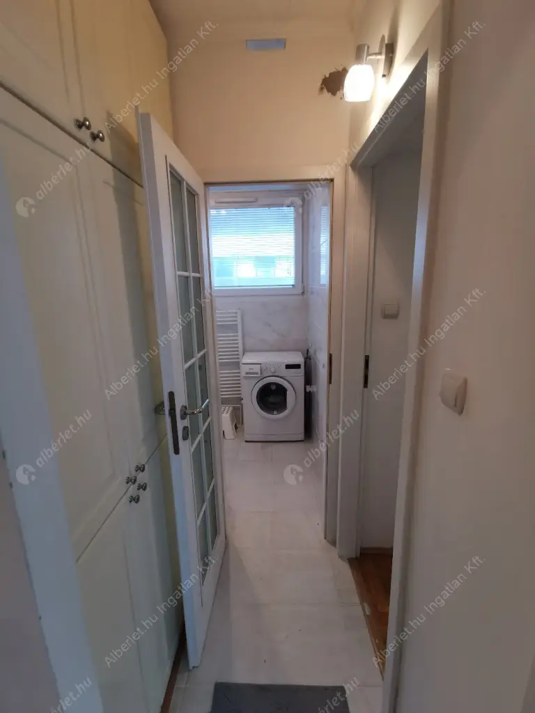 Kiadó albérlet 300000 Ft/hó áron: Budapest, II. kerület  Fenyves lejtő. Mérete: 54 nm, 2 szobás | Alberlet.hu - 6576702