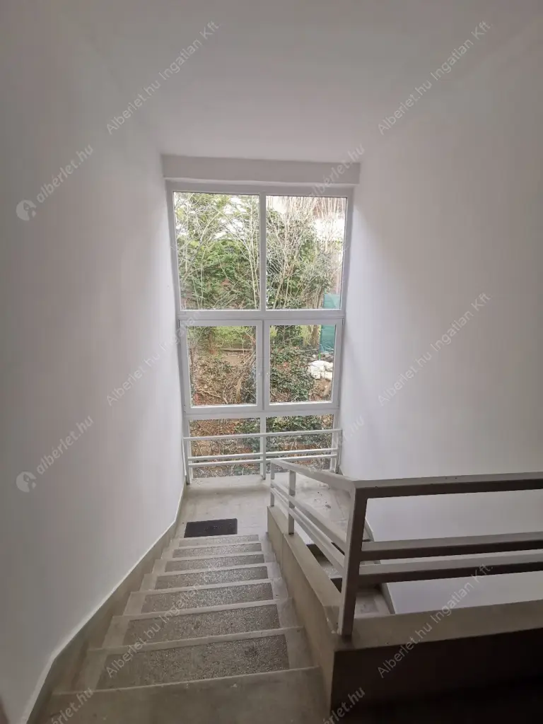Kiadó albérlet 300000 Ft/hó áron: Budapest, II. kerület  Fenyves lejtő. Mérete: 54 nm, 2 szobás | Alberlet.hu - 6576714