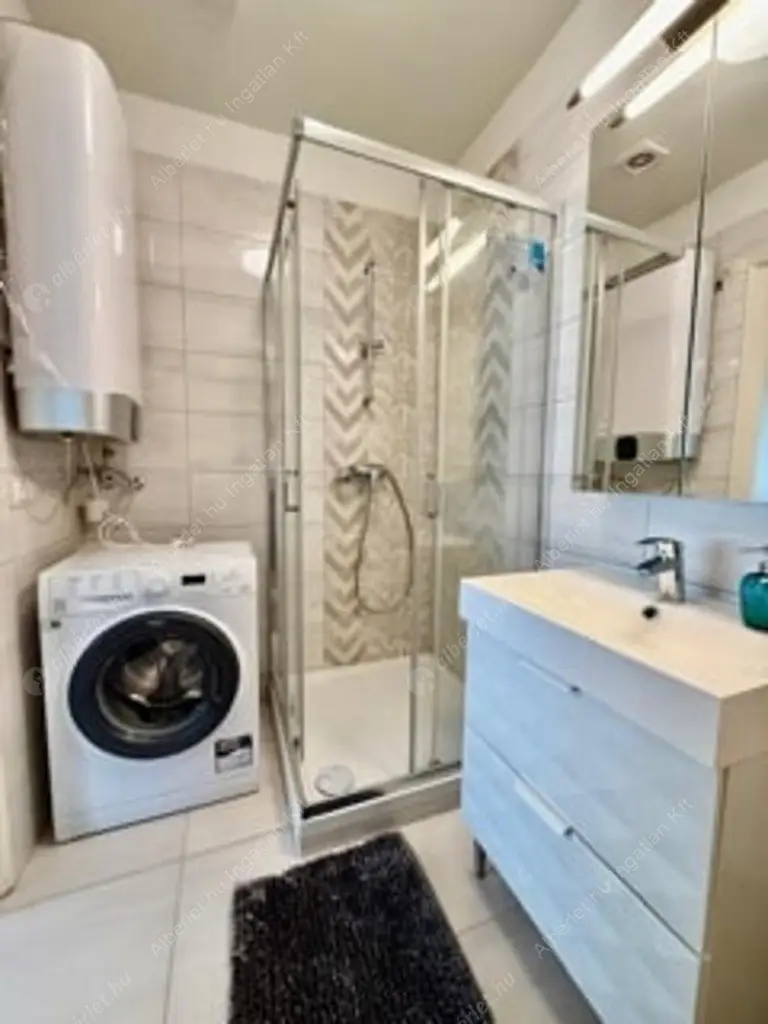 Kiadó albérlet 380000 Ft/hó áron: Budapest, II. kerület  Fillér utca. Mérete: 70 nm, 2 szobás | Alberlet.hu - 6604422