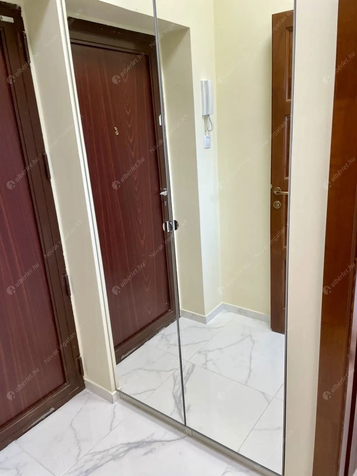 Kiadó albérlet 299000 Ft/hó áron: Budapest, II. kerület  Gábor Áron utca. Mérete: 51 nm, 2 szobás | Alberlet.hu - 6620802