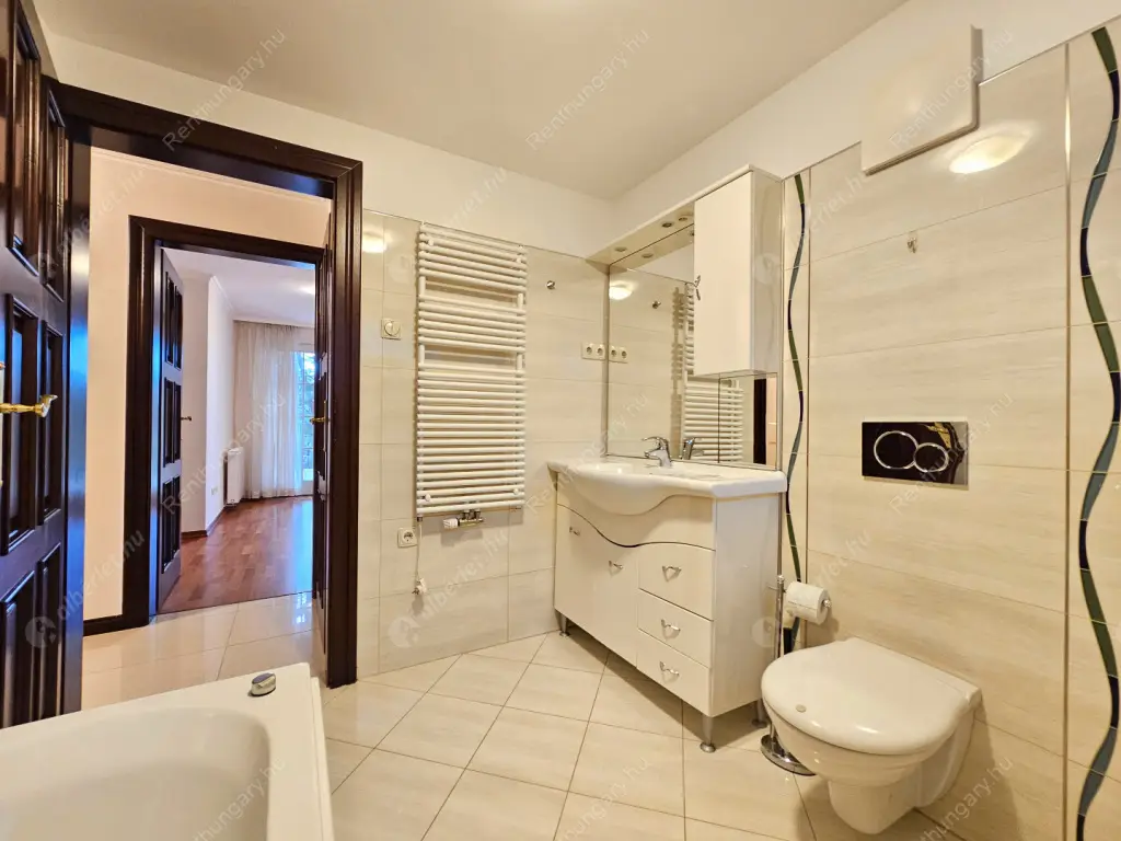 Kiadó albérlet 578000 Ft/hó áron: Budapest, II. kerület  Gárdonyi Géza út. Mérete: 110 nm, 3 szobás | Alberlet.hu - 6610216