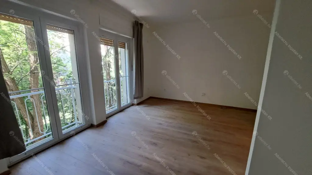 Kiadó albérlet 190000 Ft/hó áron: Budapest, II. kerület  Guyon köz. Mérete: 29 nm, 1 szobás | Alberlet.hu - 6708057