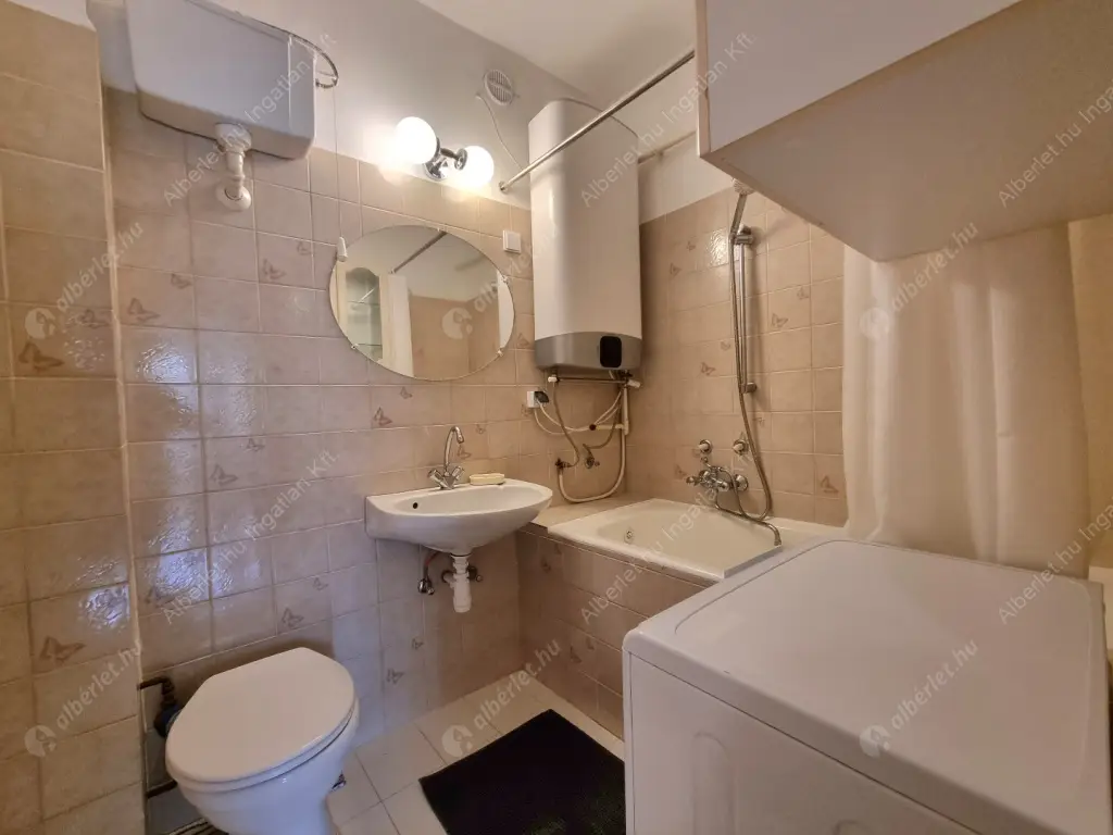 Kiadó albérlet 220000 Ft/hó áron: Budapest, II. kerület  Guyon Richárd utca. Mérete: 45 nm, 2 szobás | Alberlet.hu - 6571309