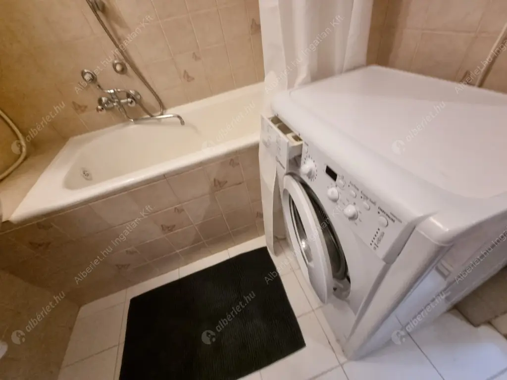 Kiadó albérlet 220000 Ft/hó áron: Budapest, II. kerület  Guyon Richárd utca. Mérete: 45 nm, 2 szobás | Alberlet.hu - 6571310