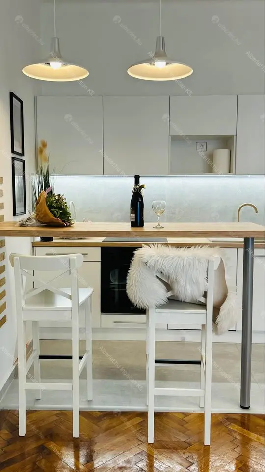 Kiadó albérlet 300000 Ft/hó áron: Budapest, II. kerület  Gyorskocsi utca. Mérete: 55 nm, 3 szobás | Alberlet.hu - 6651967