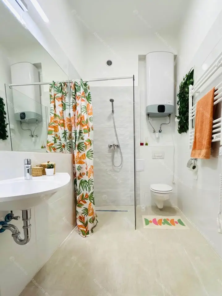 Kiadó albérlet 300000 Ft/hó áron: Budapest, II. kerület  Gyorskocsi utca. Mérete: 55 nm, 3 szobás | Alberlet.hu - 6651970