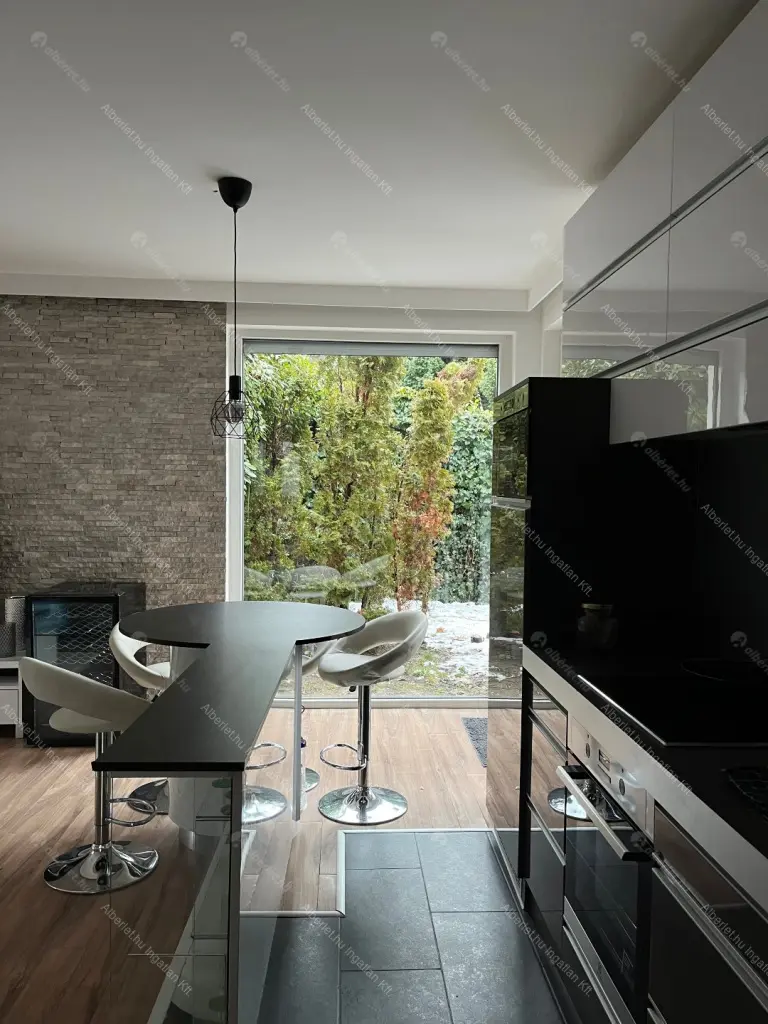 Kiadó albérlet 420000 Ft/hó áron: Budapest, II. kerület  Hankóczy Jenő utca. Mérete: 50 nm, 1 szobás | Alberlet.hu - 6703934