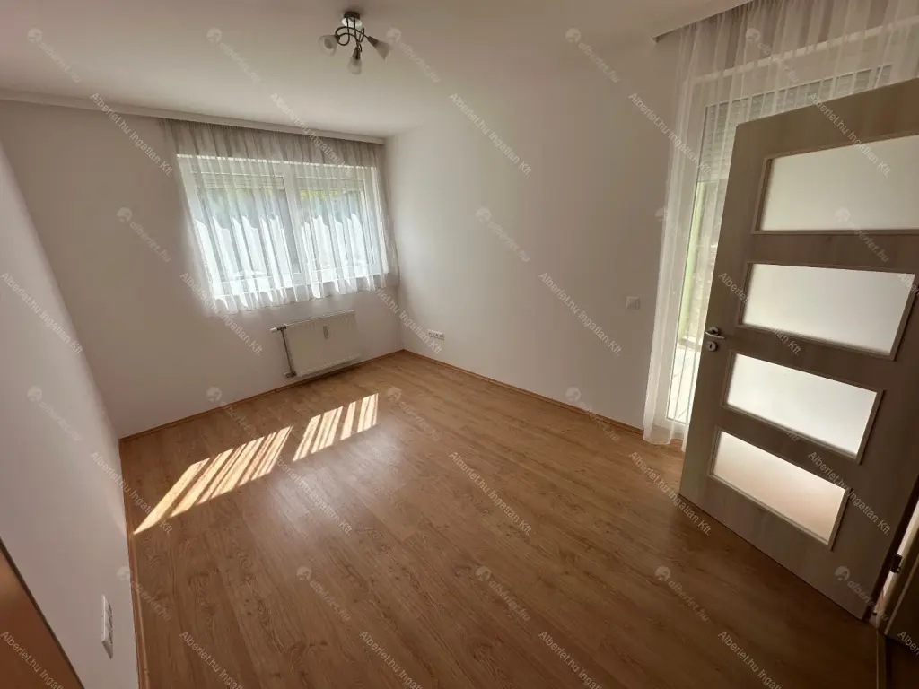 Kiadó albérlet 650000 Ft/hó áron: Budapest, II. kerület  Hárshegyi út. Mérete: 107 nm, 4 szobás | Alberlet.hu - 6696811