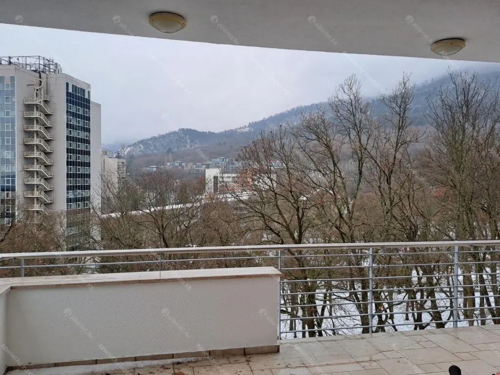 Kiadó albérlet 1500000 Ft/hó áron: Budapest, II. kerület  Hárshegyi út. Mérete: 120 nm, 4 szobás | Alberlet.hu - 6653449