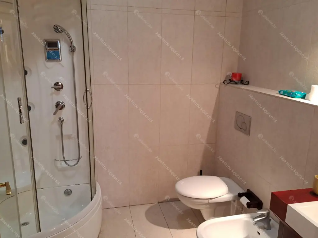 Kiadó albérlet 1500000 Ft/hó áron: Budapest, II. kerület  Hárshegyi út. Mérete: 120 nm, 4 szobás | Alberlet.hu - 6653454