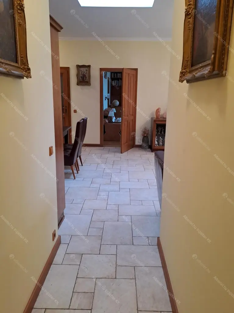 Kiadó albérlet 1500000 Ft/hó áron: Budapest, II. kerület  Hárshegyi út. Mérete: 120 nm, 4 szobás | Alberlet.hu - 6653460