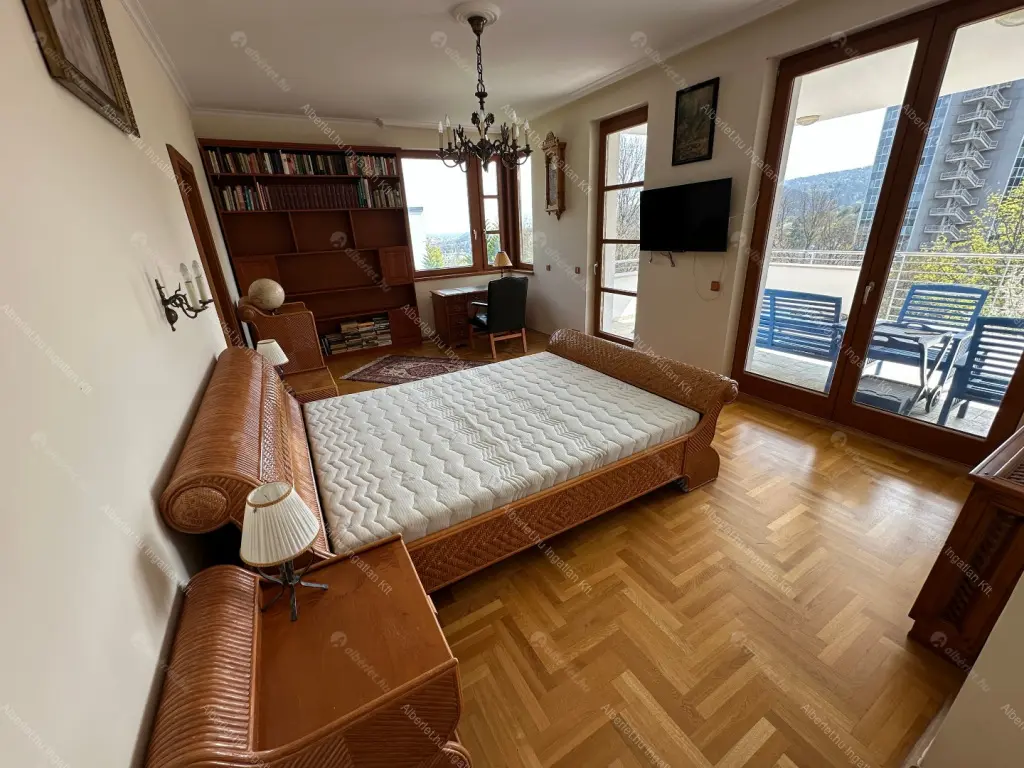 Kiadó albérlet 1400000 Ft/hó áron: Budapest, II. kerület  Hárshegyi út. Mérete: 120 nm, 4 szobás | Alberlet.hu - 6692339