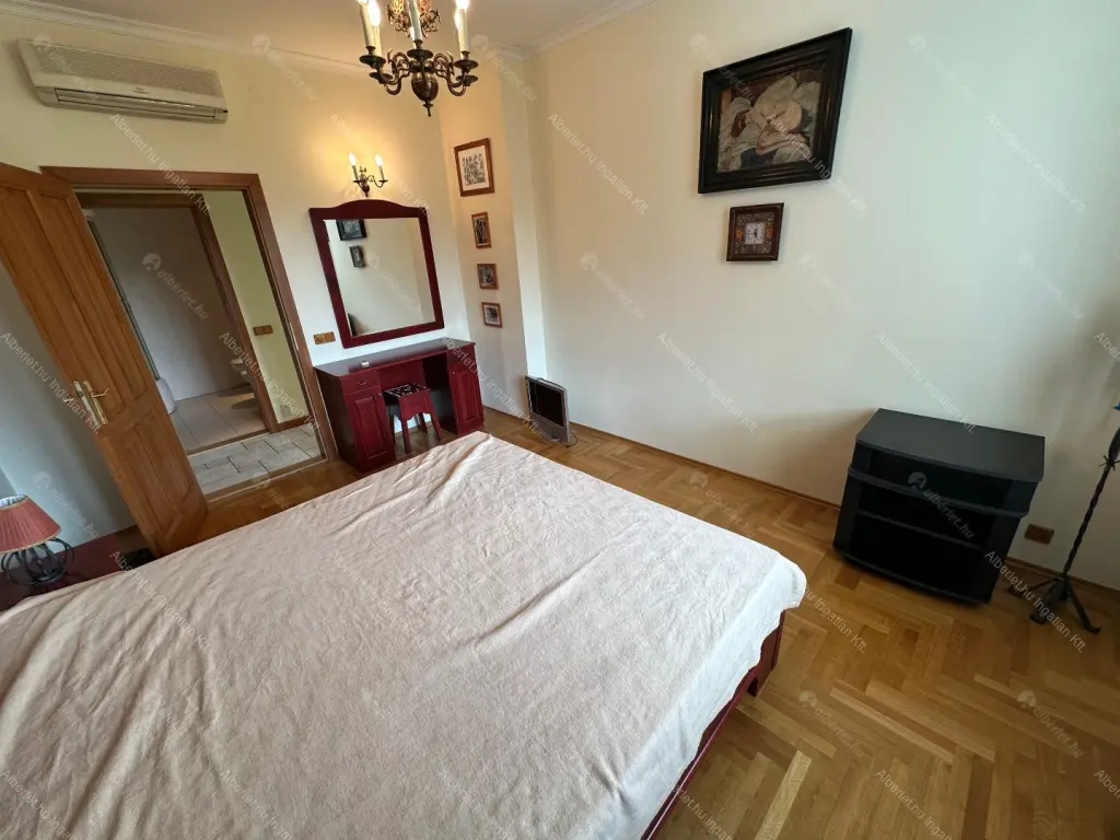 Kiadó albérlet 1400000 Ft/hó áron: Budapest, II. kerület  Hárshegyi út. Mérete: 120 nm, 4 szobás | Alberlet.hu - 6692348