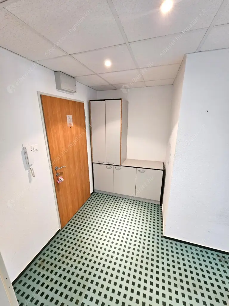 Kiadó albérlet 210000 Ft/hó áron: Budapest, II. kerület  Hárshegyi út. Mérete: 67 nm, 2 szobás | Alberlet.hu - 6558319