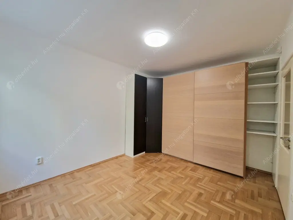 Kiadó albérlet 290000 Ft/hó áron: Budapest, II. kerület  Herman Ottó út. Mérete: 65 nm, 2 szobás | Alberlet.hu - 6561057