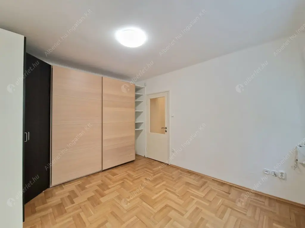 Kiadó albérlet 270000 Ft/hó áron: Budapest, II. kerület  Herman Ottó út. Mérete: 65 nm, 2 szobás | Alberlet.hu - 6579639