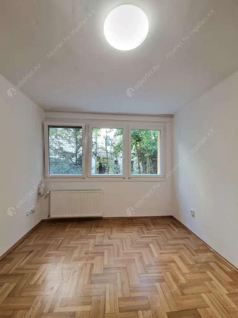 Kiadó albérlet 270000 Ft/hó áron: Budapest, II. kerület  Herman Ottó út. Mérete: 65 nm, 2 szobás | Alberlet.hu - 6579642