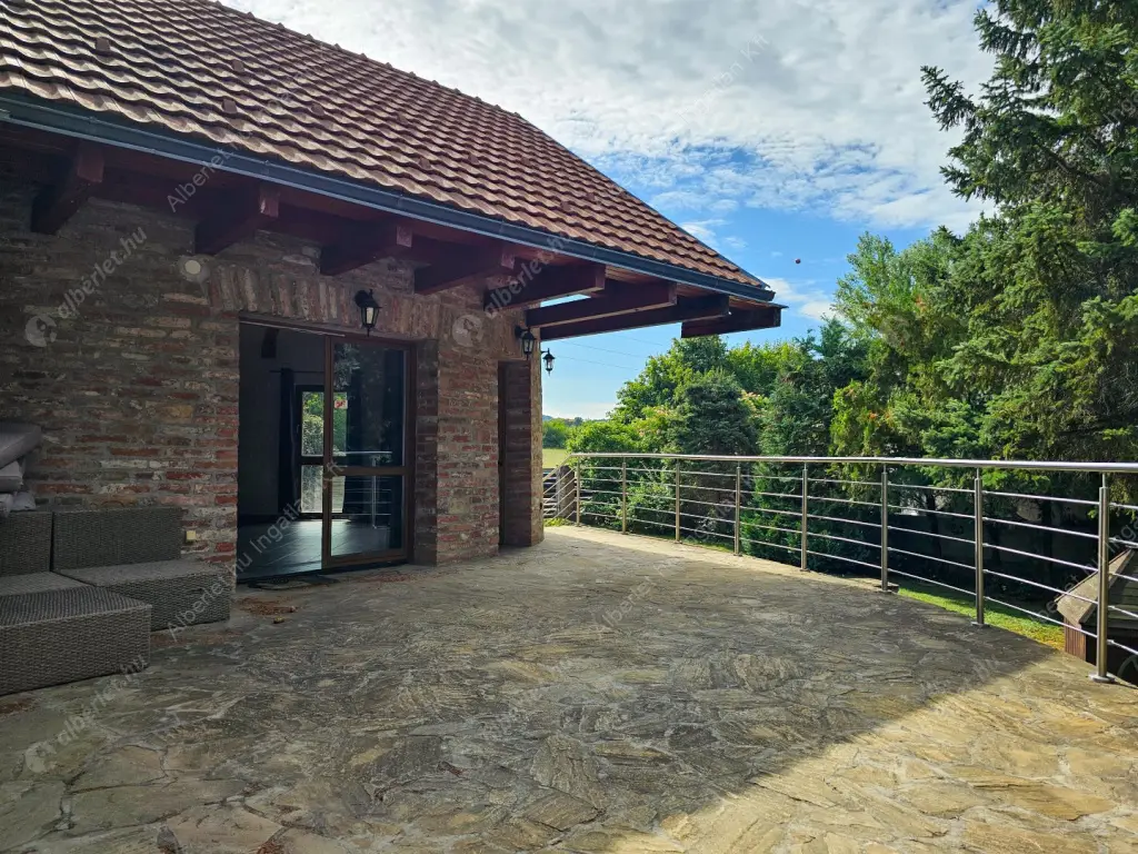 Kiadó albérlet 880000 Ft/hó áron: Budapest, II. kerület  Honvéd utca. Mérete: 280 nm, 5 szobás | Alberlet.hu - 6569480