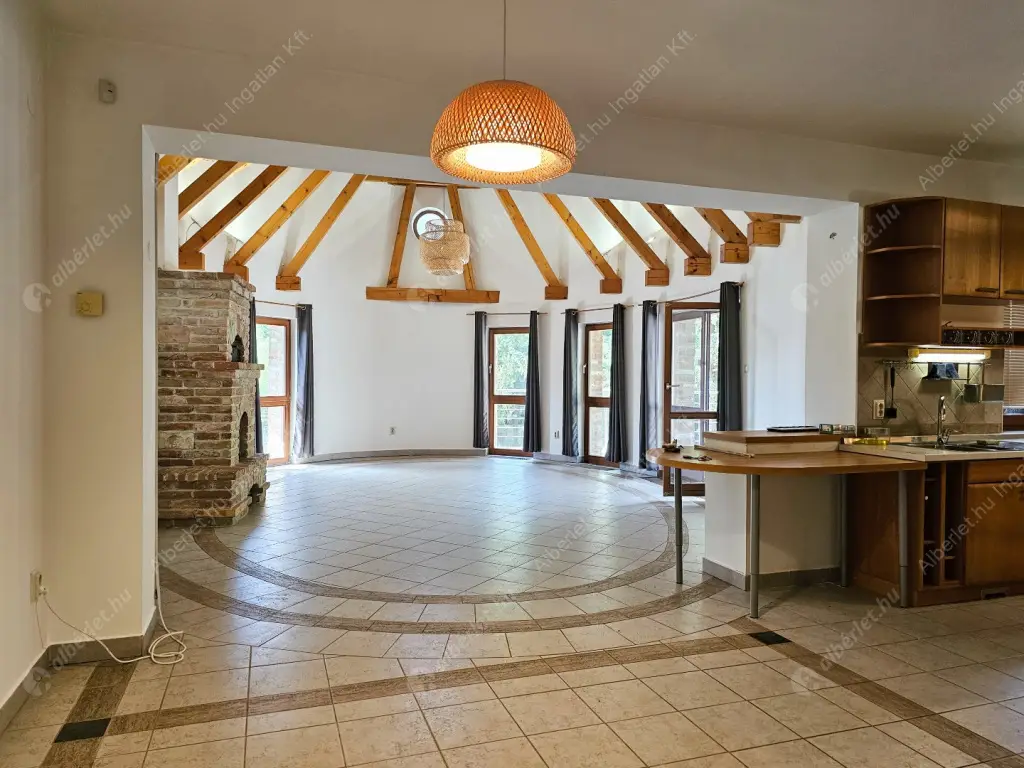 Kiadó albérlet 880000 Ft/hó áron: Budapest, II. kerület  Honvéd utca. Mérete: 280 nm, 5 szobás | Alberlet.hu - 6569481