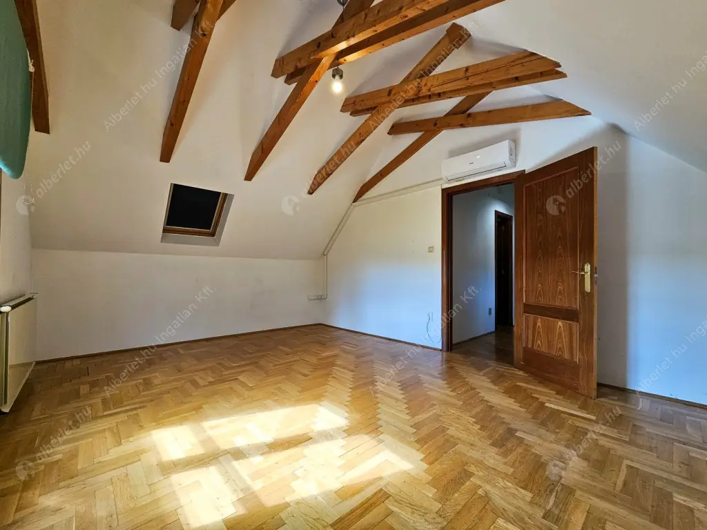 Kiadó albérlet 880000 Ft/hó áron: Budapest, II. kerület  Honvéd utca. Mérete: 280 nm, 5 szobás | Alberlet.hu - 6569492
