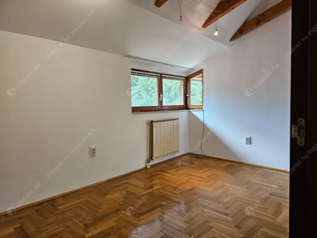 Kiadó albérlet 880000 Ft/hó áron: Budapest, II. kerület  Honvéd utca. Mérete: 280 nm, 5 szobás | Alberlet.hu - 6569494