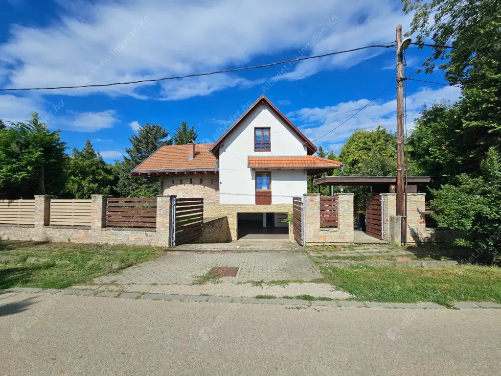 Kiadó albérlet 880000 Ft/hó áron: Budapest, II. kerület  Honvéd utca. Mérete: 280 nm, 5 szobás | Alberlet.hu - 6569505