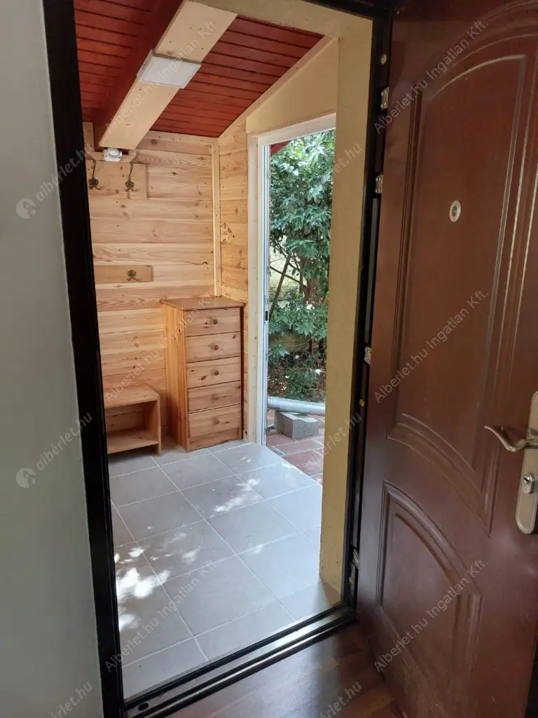 Kiadó albérlet 360000 Ft/hó áron: Budapest, II. kerület  Huba vezér utca. Mérete: 75 nm, 3 szobás | Alberlet.hu - 6572862