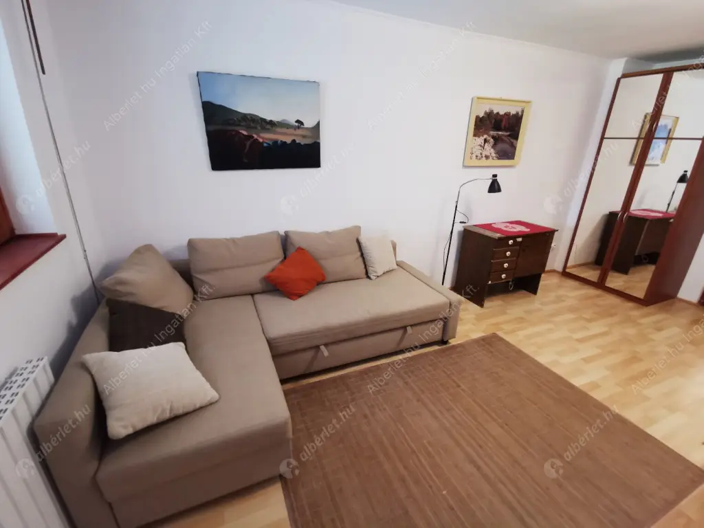 Kiadó albérlet 360000 Ft/hó áron: Budapest, II. kerület  Huba vezér utca. Mérete: 75 nm, 3 szobás | Alberlet.hu - 6572871