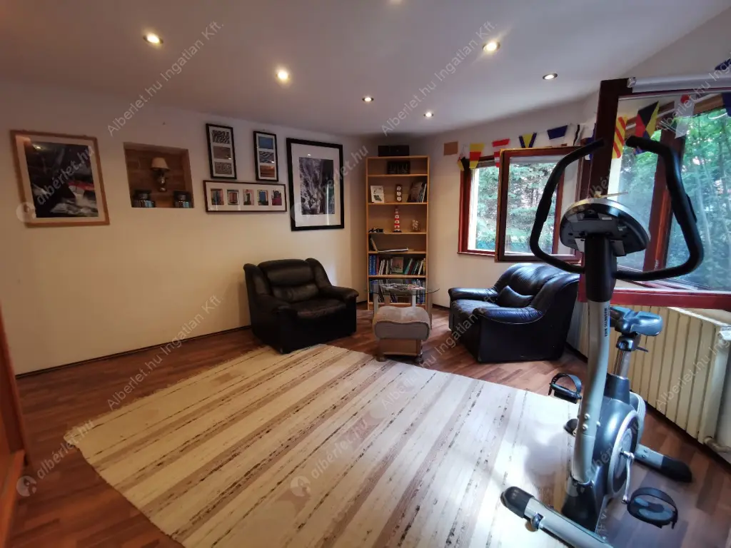 Kiadó albérlet 340000 Ft/hó áron: Budapest, II. kerület  Huba vezér utca. Mérete: 75 nm, 3 szobás | Alberlet.hu - 6574519