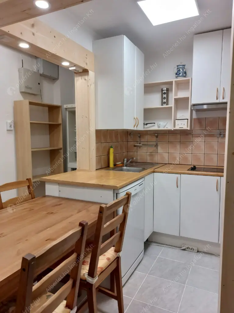 Kiadó albérlet 340000 Ft/hó áron: Budapest, II. kerület  Huba vezér utca. Mérete: 75 nm, 3 szobás | Alberlet.hu - 6574528