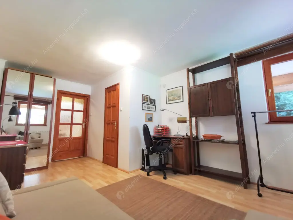 Kiadó albérlet 340000 Ft/hó áron: Budapest, II. kerület  Huba vezér utca. Mérete: 75 nm, 3 szobás | Alberlet.hu - 6574533