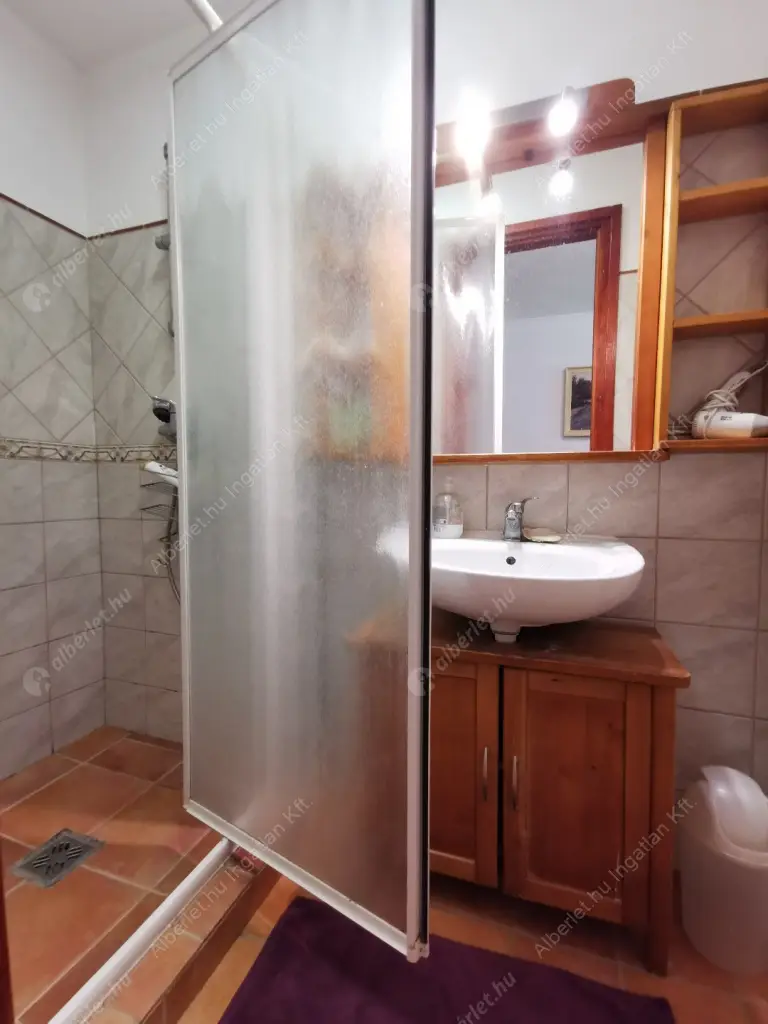 Kiadó albérlet 340000 Ft/hó áron: Budapest, II. kerület  Huba vezér utca. Mérete: 75 nm, 3 szobás | Alberlet.hu - 6574534