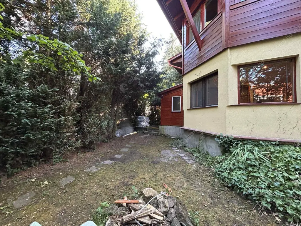 Kiadó albérlet 340000 Ft/hó áron: Budapest, II. kerület  Huba vezér utca. Mérete: 75 nm, 3 szobás | Alberlet.hu - 6574544