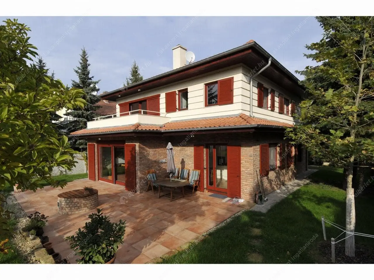 Kiadó albérlet 1186000 Ft/hó áron: Budapest, II. kerület  József Attila útja. Mérete: 188 nm, 5 szobás | Alberlet.hu - 6634346