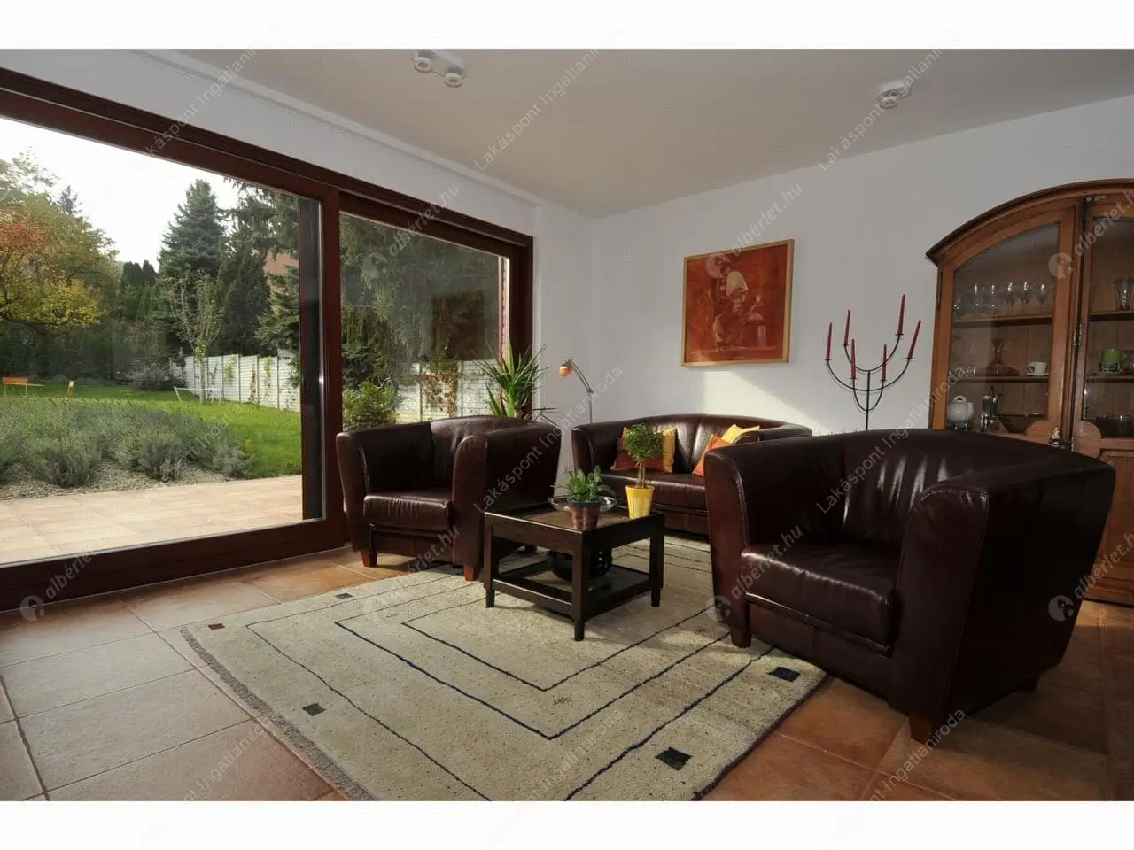 Kiadó albérlet 1186000 Ft/hó áron: Budapest, II. kerület  József Attila útja. Mérete: 188 nm, 5 szobás | Alberlet.hu - 6634348