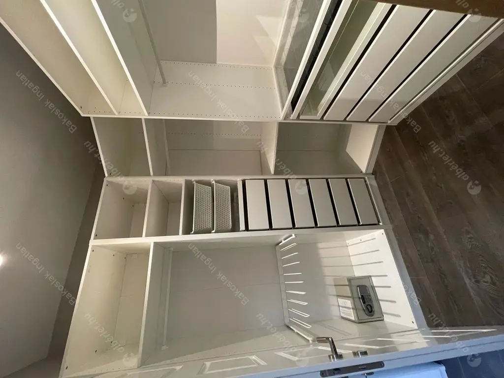 Kiadó albérlet 1018000 Ft/hó áron: Budapest, II. kerület  Józsefhegyi utca. Mérete: 105 nm, 4 szobás | Alberlet.hu - 5346338