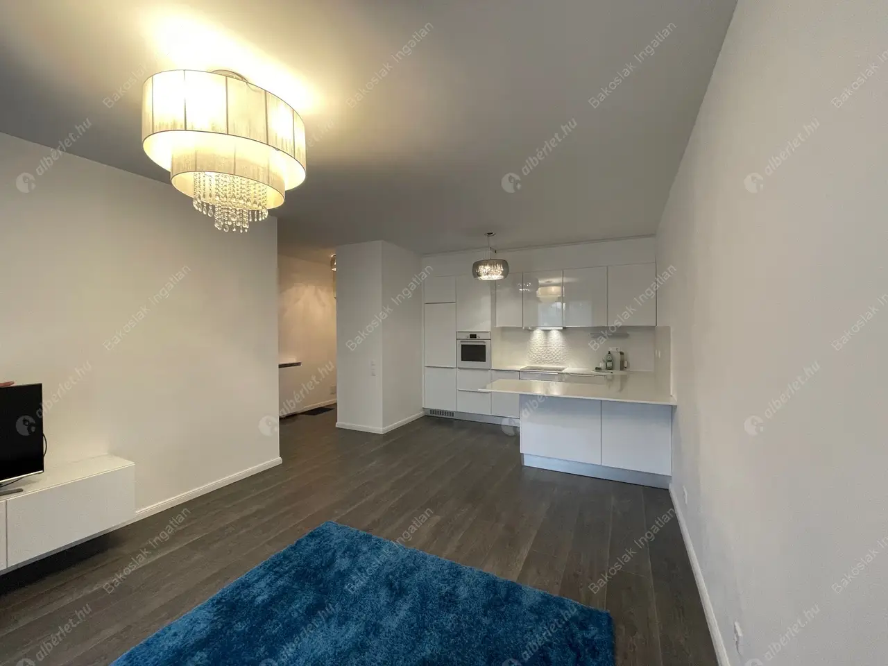 Kiadó albérlet 1018000 Ft/hó áron: Budapest, II. kerület  Józsefhegyi utca. Mérete: 105 nm, 4 szobás | Alberlet.hu - 5346361