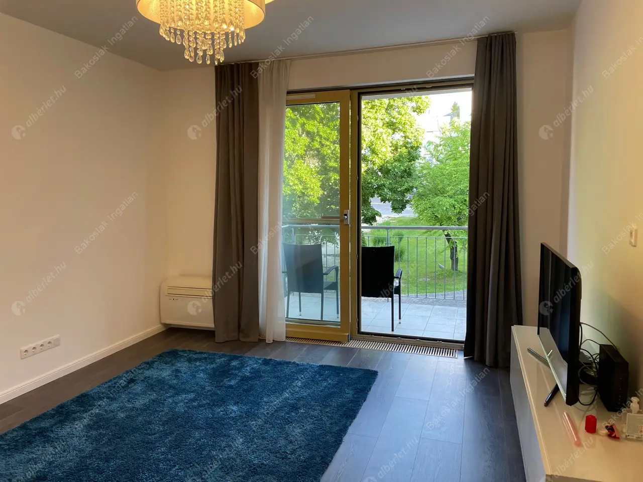 Kiadó albérlet 1018000 Ft/hó áron: Budapest, II. kerület  Józsefhegyi utca. Mérete: 105 nm, 4 szobás | Alberlet.hu - 5346370
