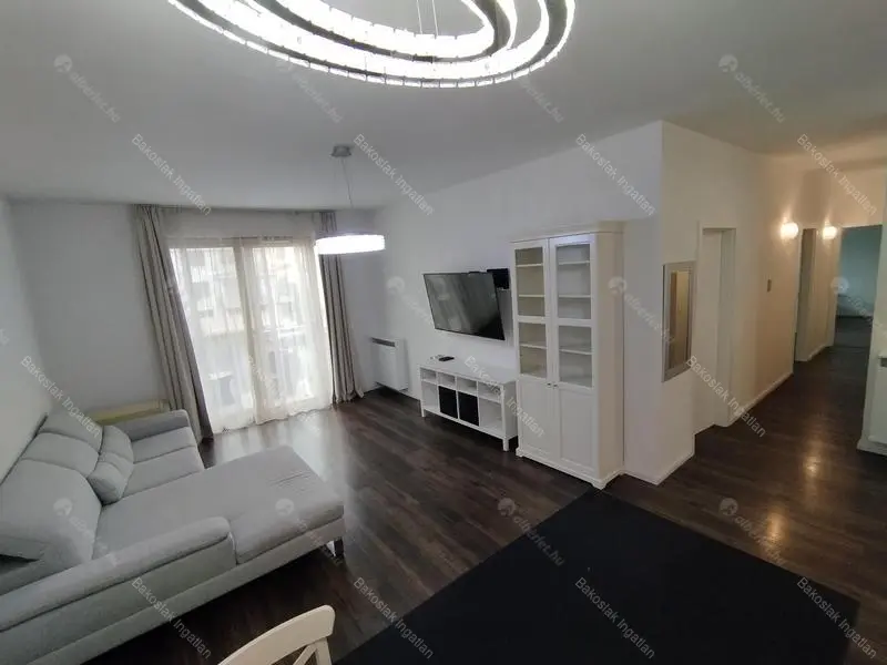 Kiadó albérlet 997000 Ft/hó áron: Budapest, II. kerület  Józsefhegyi utca. Mérete: 105 nm, 4 szobás | Alberlet.hu - 6678766