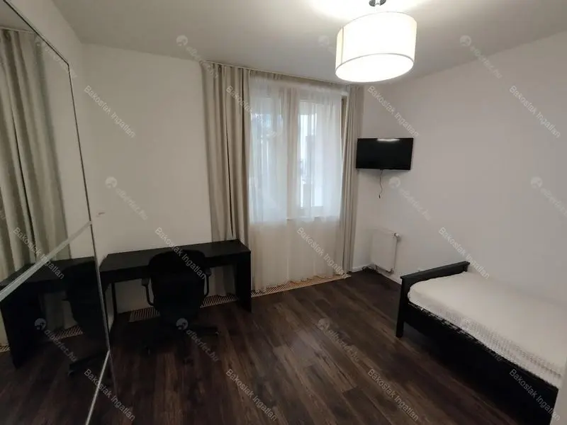 Kiadó albérlet 997000 Ft/hó áron: Budapest, II. kerület  Józsefhegyi utca. Mérete: 105 nm, 4 szobás | Alberlet.hu - 6678771