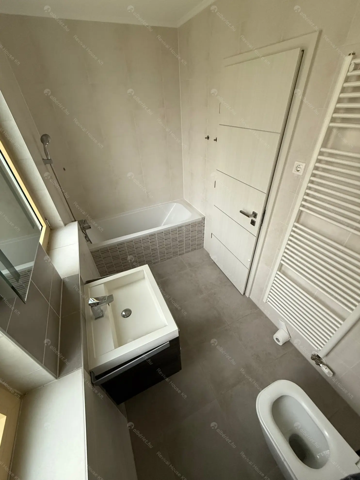 Kiadó albérlet 885000 Ft/hó áron: Budapest, II. kerület  Józsefhegyi utca. Mérete: 107 nm, 4 szobás | Alberlet.hu - 6618009