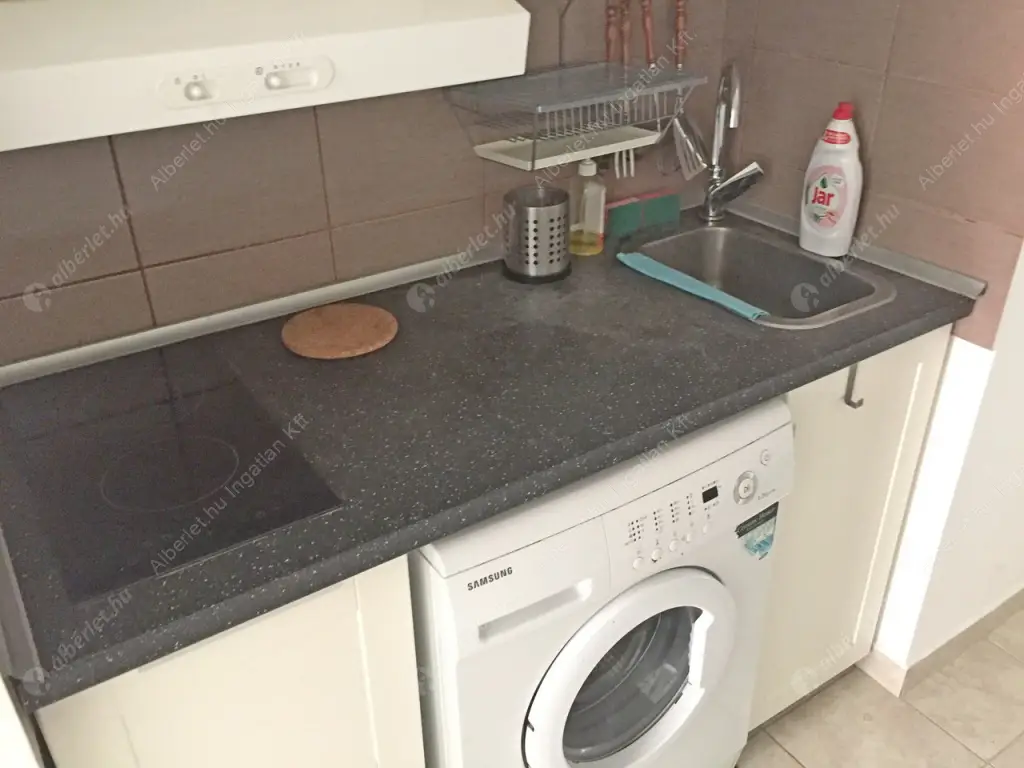 Kiadó albérlet 180000 Ft/hó áron: Budapest, II. kerület  Keleti Károly utca. Mérete: 30 nm, 1 szobás | Alberlet.hu - 6568923