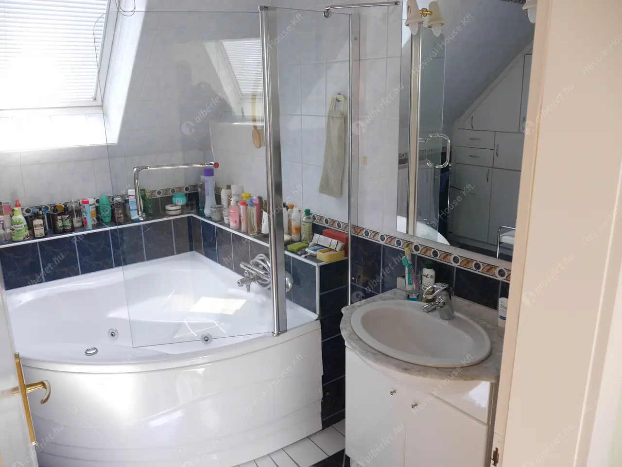 Kiadó albérlet 1500000 Ft/hó áron: Budapest, II. kerület  Kisgazda utca. Mérete: 400 nm, 7 szobás | Alberlet.hu - 5341531