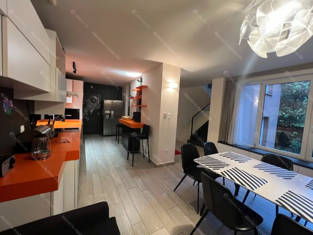 Kiadó albérlet 1000000 Ft/hó áron: Budapest, II. kerület  Kőfejtő utca. Mérete: 320 nm, 5 szobás | Alberlet.hu - 6709741