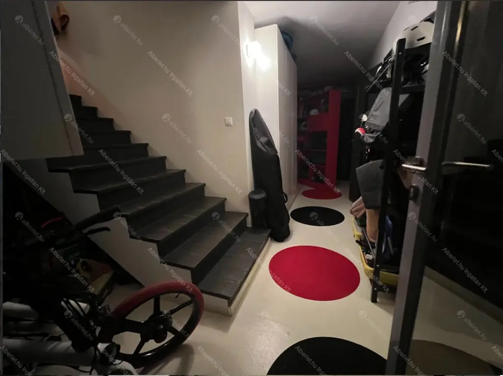 Kiadó albérlet 1000000 Ft/hó áron: Budapest, II. kerület  Kőfejtő utca. Mérete: 320 nm, 5 szobás | Alberlet.hu - 6709747